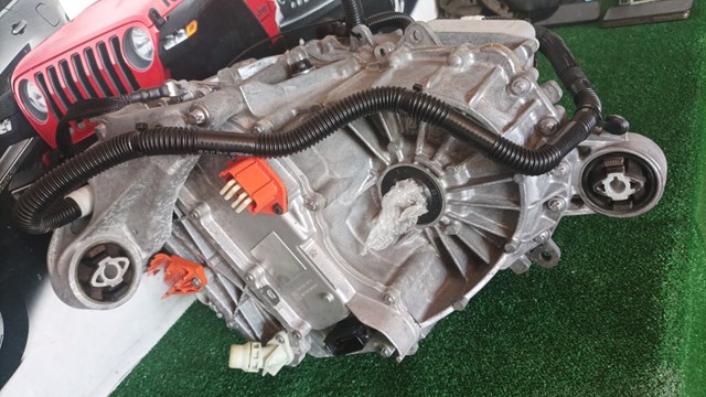 Купить 112098000C Tesla Motors 