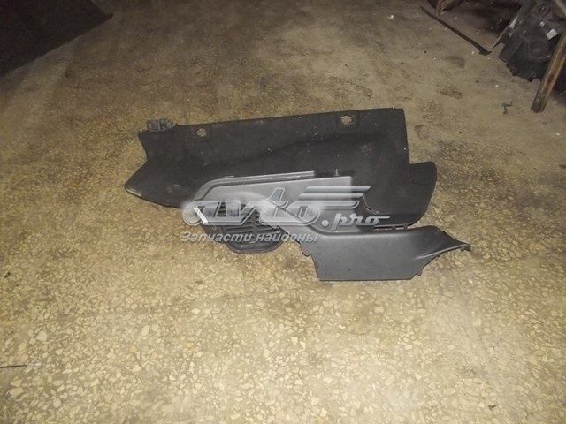 Купить LR041472 Land Rover Облицовка багажного отсека правая