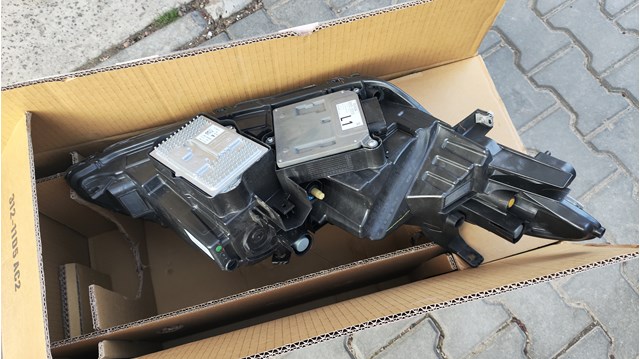 Фара левая Toyota 8115007210 цена, от 2973.89 USD