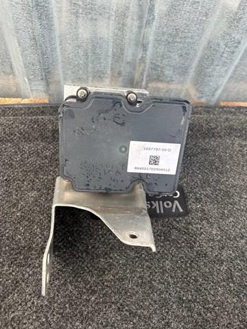 103779700D Tesla Блок ABS гидравлический