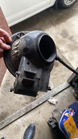 Дверка бензобака на Ford Focus II DB, FCH, DH