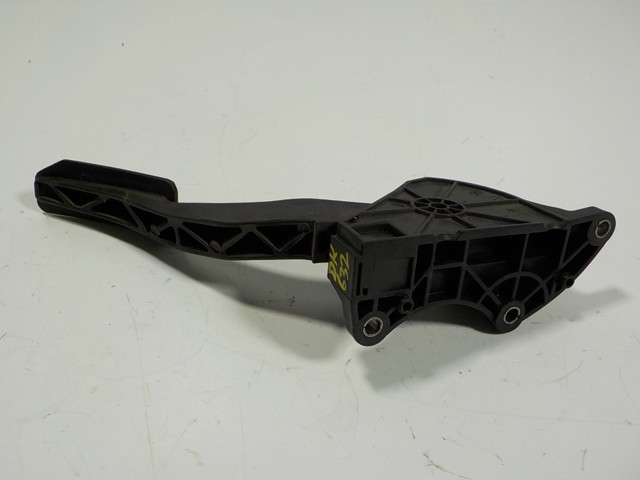 LR113937 Land Rover Педали газа