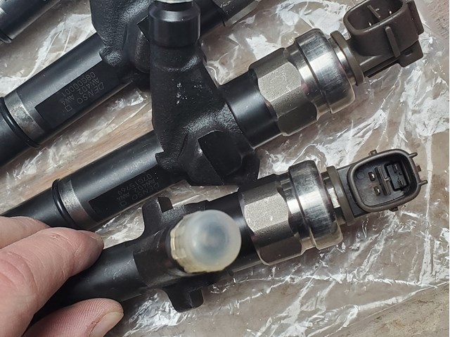 Форсунка инжектора Denso 095000507 цена, от 112.95 USD