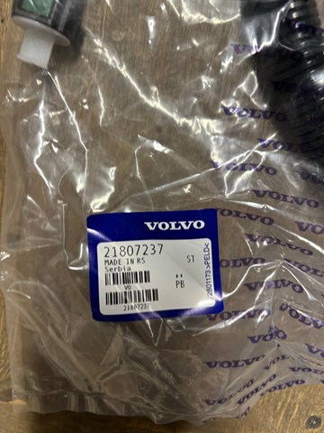21807237 Volvo 