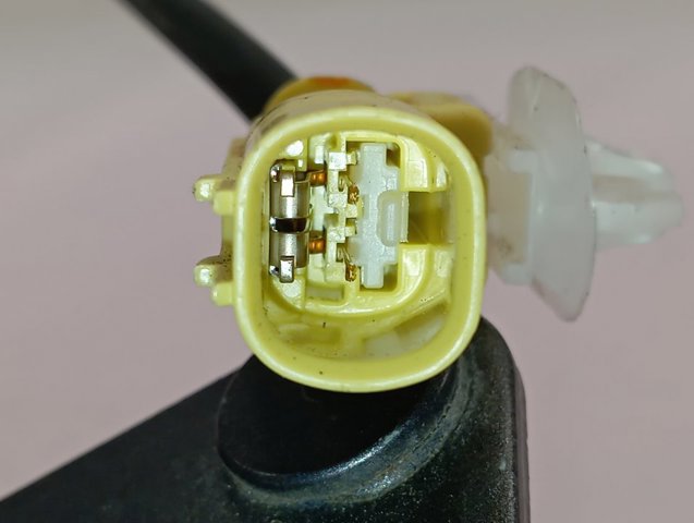 Купить 9813071480 Peugeot/Citroen Завеса капота левая