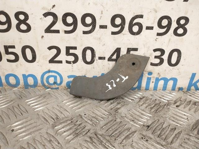 Faldillas delantera izquierda 7691605010 TOYOTA