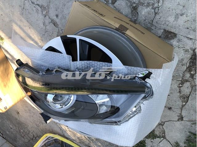 81130K0060 Toyota Фара передняя правая