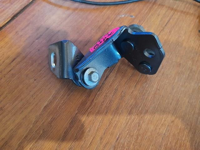 Купить H1BZ5826801A Ford Завеса двери задней левой