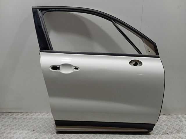 Пассажирская передняя дверь Fiat/Alfa/Lancia 52048718