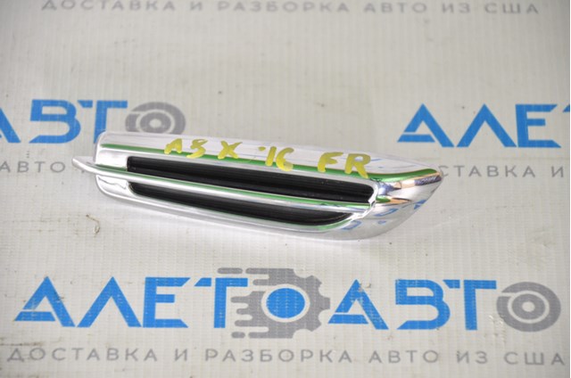 Listón embellecedor/protector, guardabarros delantero izquierdo 7407A088 MITSUBISHI