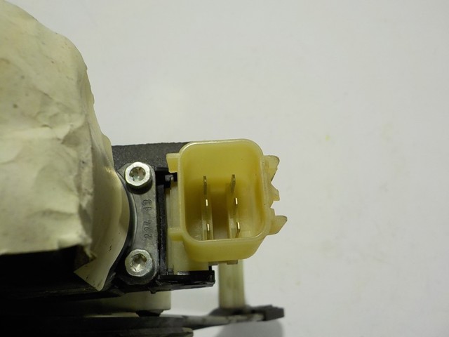 Механизм стеклоподъемника двери задней левой LR057341 Land Rover