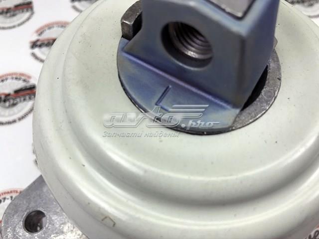 Левая опора двигателя Mercedes A221240641764