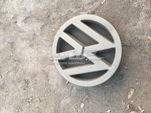  Эмблема крышки багажника Volkswagen Passat 