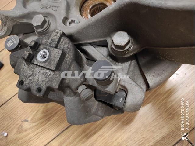 Цапфа передняя правая T4A3593 Jaguar