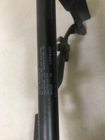 Петля капота правая 31352879 Volvo