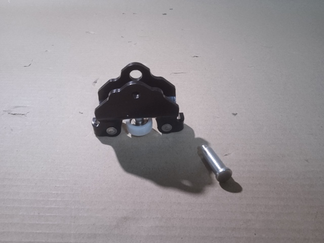 Ролик двери боковой/сдвижной, правый нижний Autotechteile 5051634 цена, от 28.10 USD