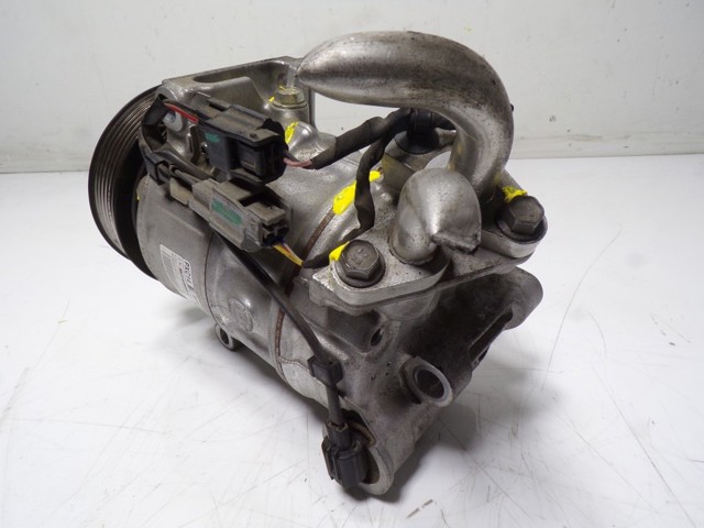 Купить 926002410R Renault (RVI) Компрессор климатической установки