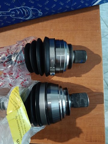 Левая полуось VAG 1EB407271B