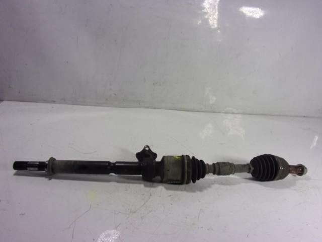 GD782550XB Mazda Полуось (привод) передняя правая