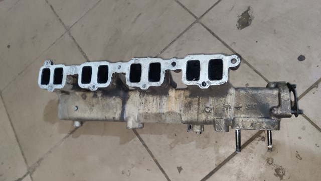  Впускной коллектор Hyundai Terracan 