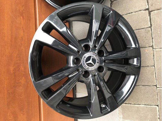 2124015602 Mercedes 