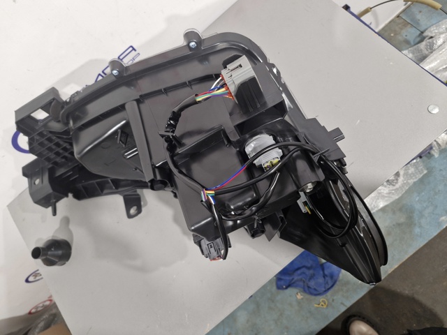 Фара левая Mazda TM52510L0 цена, от 202.70 USD