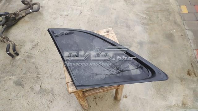 Стекло багажного отсека, левое Hyundai/Kia 878101U000