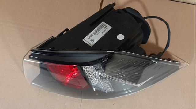 Фонарь задний правый внешний 9813508380 Peugeot/Citroen