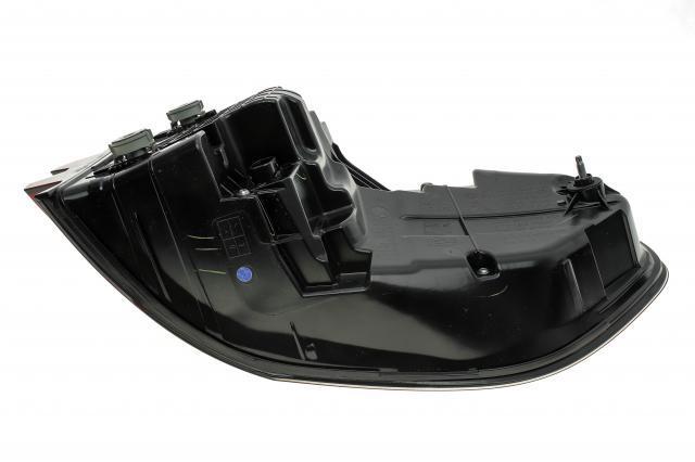 Задняя левая внешняя фара BMW 63215A11EC3 цена, от 503.06 USD