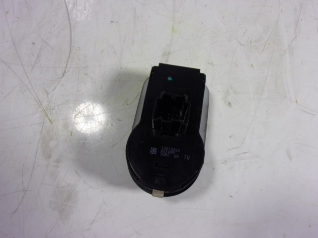  13310330 Opel