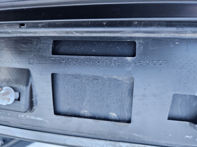  9Y0837095 Porsche