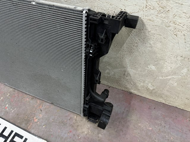 Купить A2475004000 Mercedes Радиатор охлаждения двигателя дополнительный