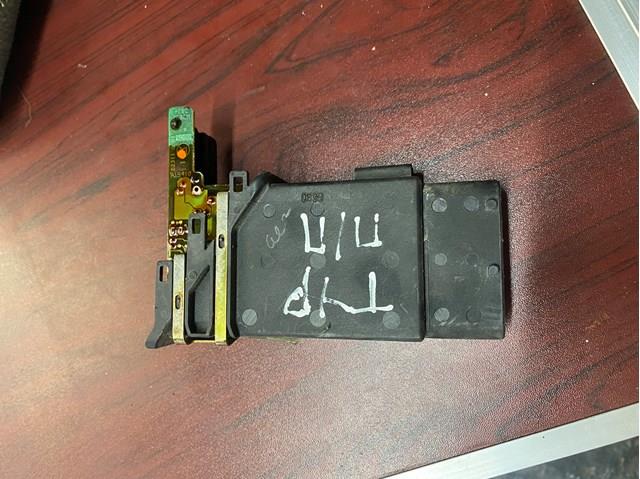 Модуль управления (ЭБУ) стеклоподъемниками VAG 101448203 цена, от 12.65 USD