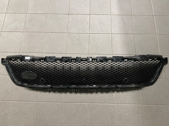 LR106786 Land Rover 