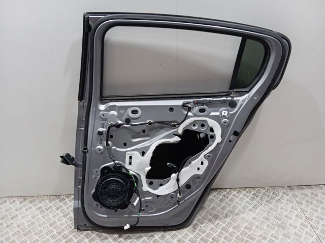 Дверь пассажирская задняя правая Peugeot 308 III хэтчбек (FB, FH, FP, F3, FM) (2021 - 2026) цена, от 954.17 USD