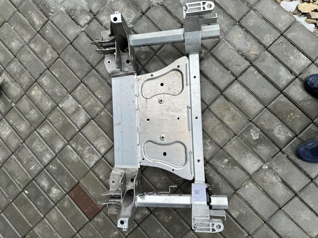 Купить 9J1400048C Porsche Поперечина передней подвески