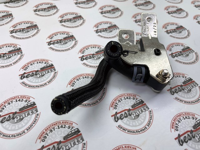  Land Rover LR133897