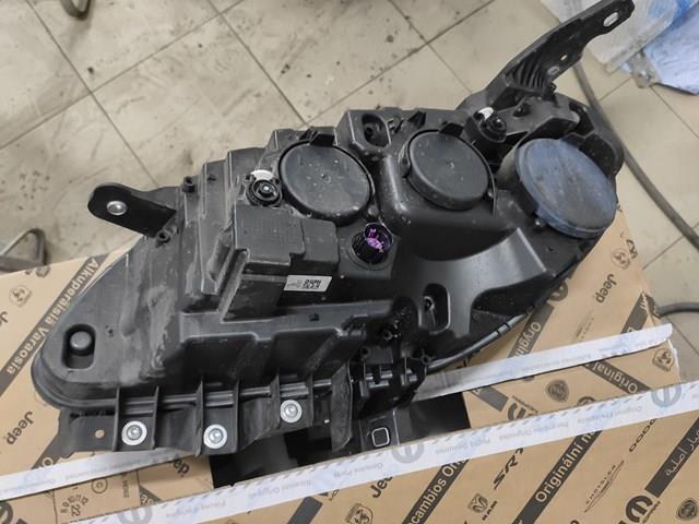 Правая фара 52109456 Fiat/Alfa/Lancia