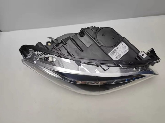 63127401131 BMW Фара