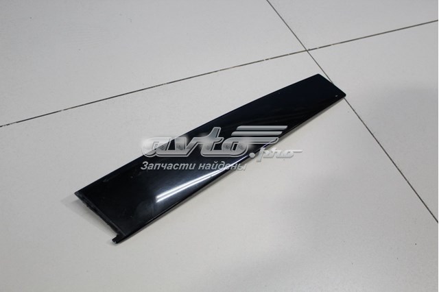 9678187080 Peugeot/Citroen Накладка передней двери, левой, вертикальная