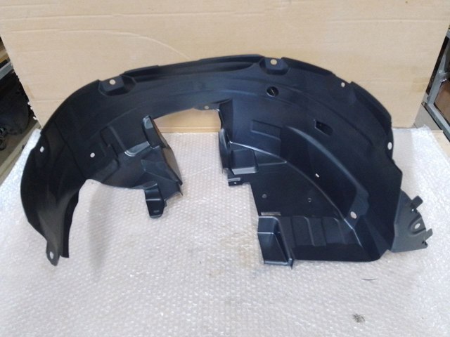 823003816R Renault (RVI) Стекло задней правой двери