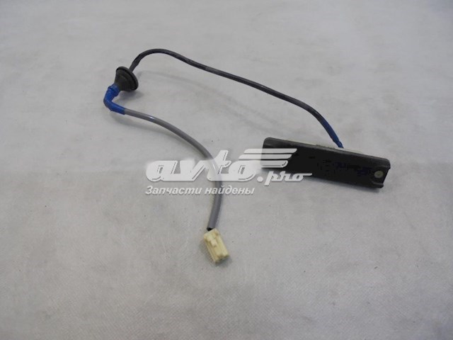Boton De Accion De Bloqueo De La Tapa Maletero (3/5 Puertas Traseras) 8484020010 TOYOTA