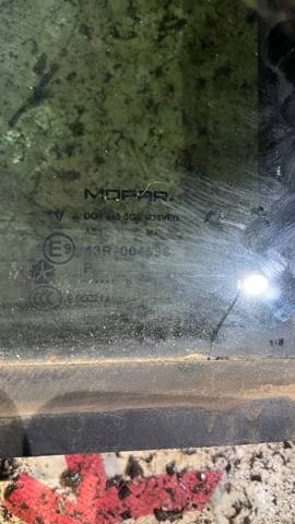Задняя форточка левая Chrysler 5067773AD цена, от 12.51 USD