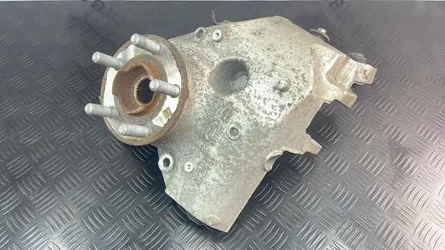 LR090543 Land Rover Цапфа левая