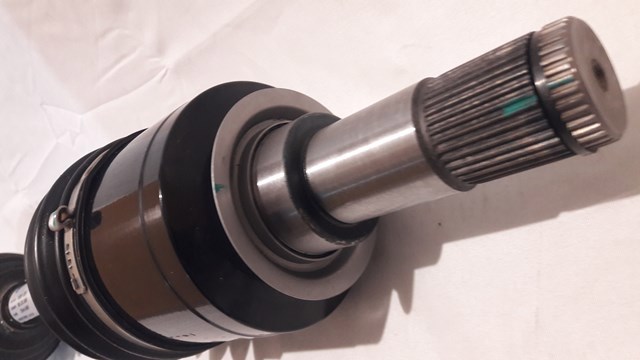 A1663303400 Mercedes Полуось передняя левая