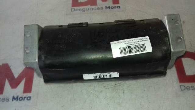 2108600705 Mercedes 