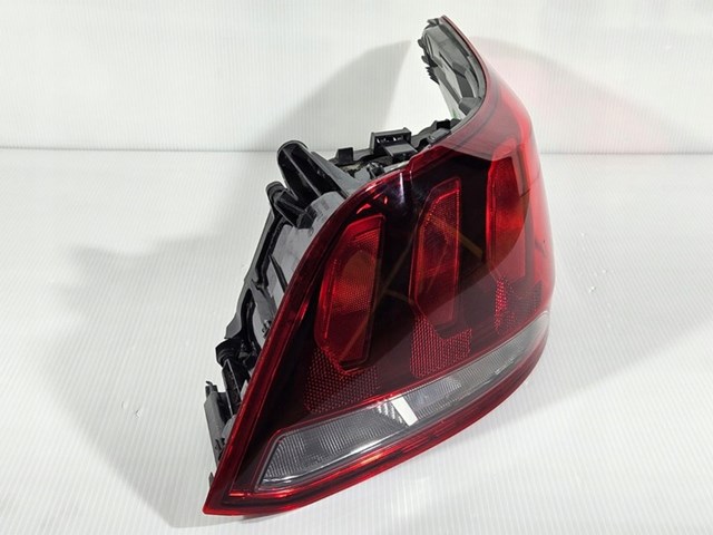 Купить 9817299580 Peugeot/Citroen Задняя правая фара