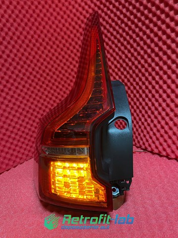 Задняя левая внешняя фара Volvo 32228916 цена, от 221.71 USD