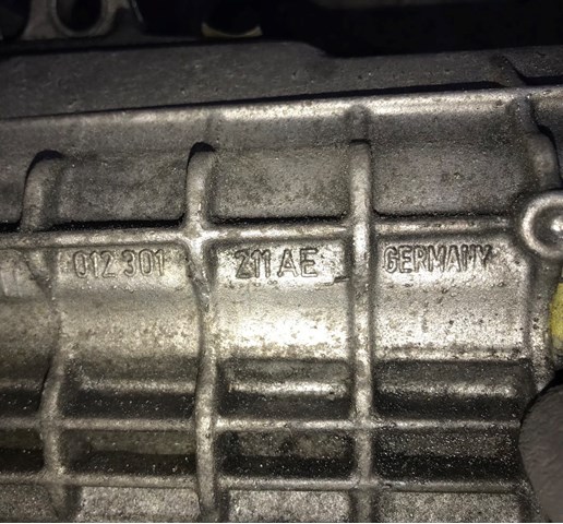  012301211AE VAG