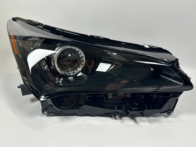 Правая фара ZTY1209R Signeda